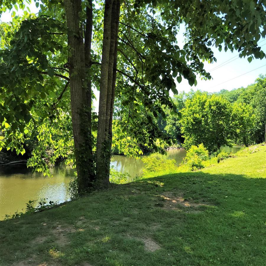 Skinny Dippin'-River Front- Free Tickets-Dog Friendly-Sleeps 6 Pigeon Forge Esterno foto